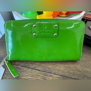 Kate Spade Green Wallet